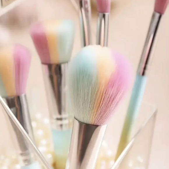 10 Piece High-Quality Gradient Colorful Makeup Brushes W/Vegan Leather Snap Case - Picture 12 of 14